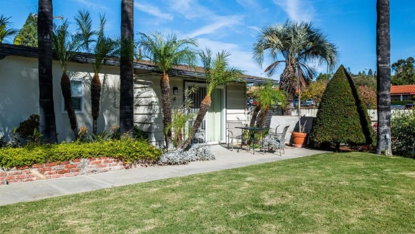 Fallbrook Country Inn image 36